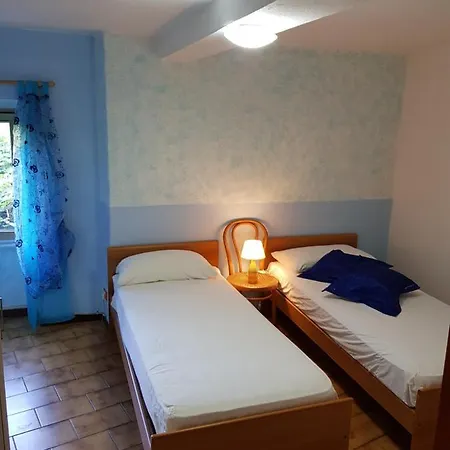 Casa Apuania بيت للعطل